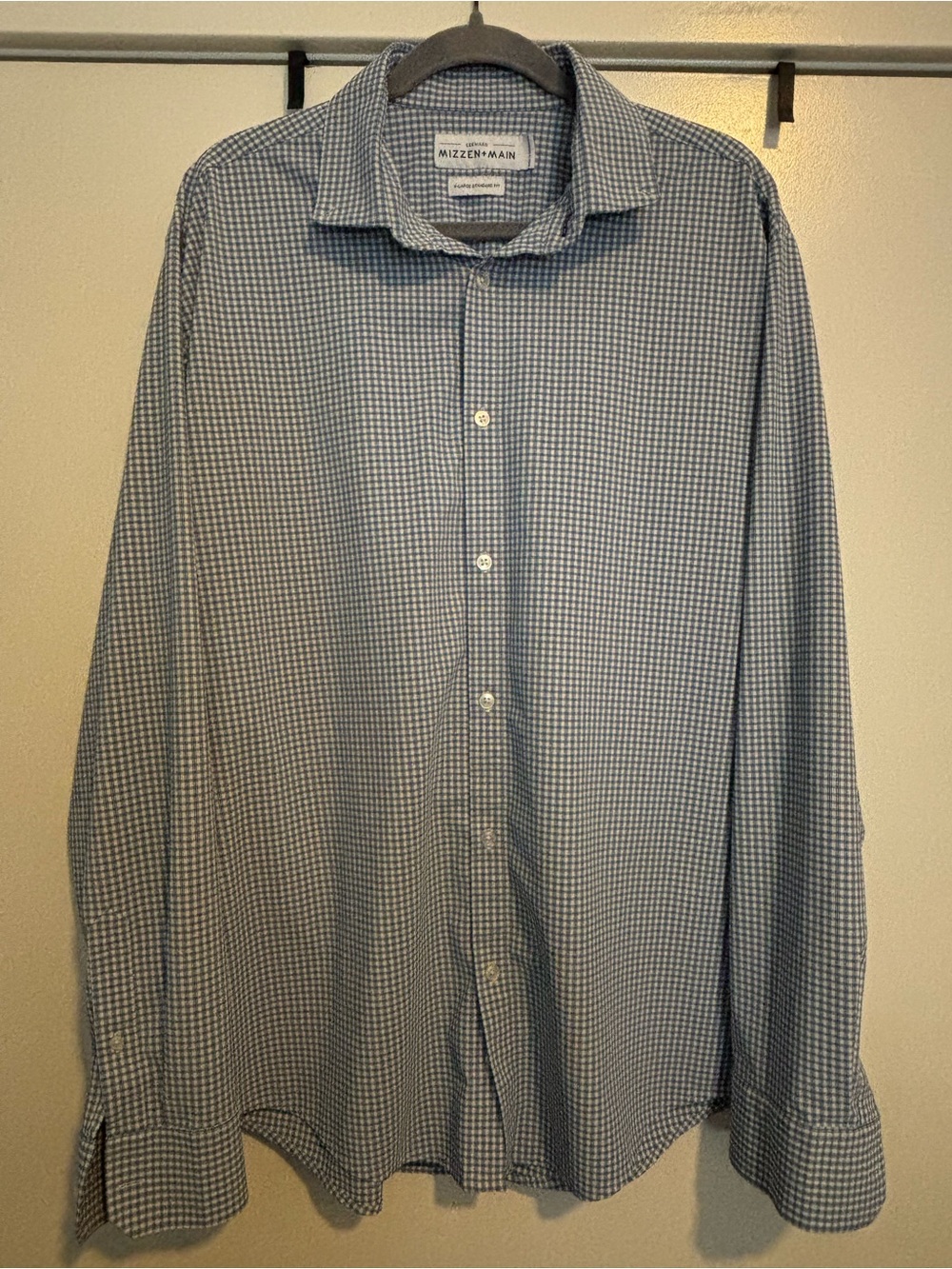 Mizzen+Main Men's Blue Micro-Check Dress Shirt. Leeward XL standard fit